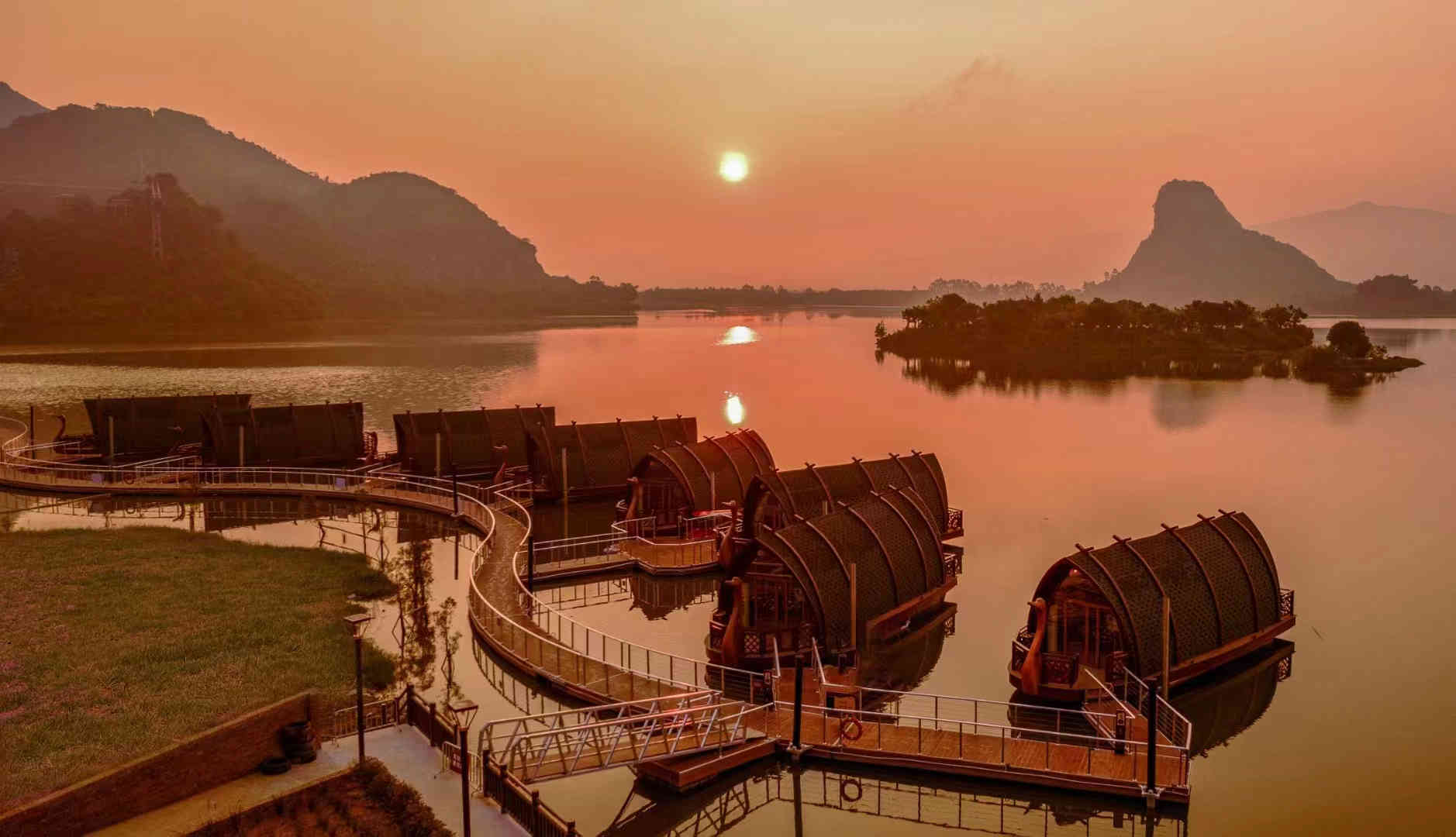 Floating Hotel Resort Camp Qingyuan 